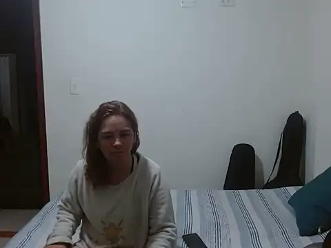 Chiquisexy1 online show from 06/17/26, 03:17