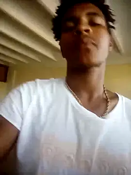 Snapshot of dantecruz19 chatting on 06/17/26, 08:30 dantecruz19 online show from 06/17/26, 08:30