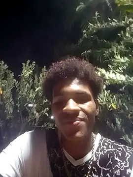 Snapshot of dantecruz19 chatting on 07/09/26, 02:45 dantecruz19 online show from 07/09/26, 02:45