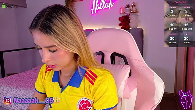 Snapshot of Nallah__ chatting on 07/04/26, 01:56 Nallah online show from 07/04/26, 01:56