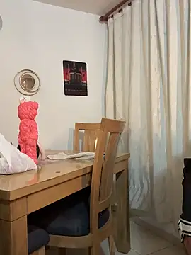 Snapshot of Lovers_room chatting on 07/09/26, 12:00 Lovers room online show from 07/09/26, 12:00