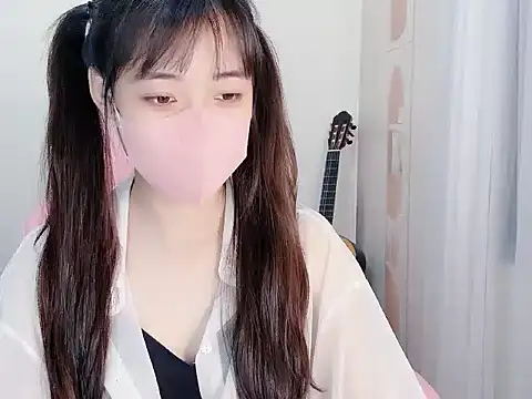 BUNNIIE MIE online show from 06/12/26, 02:20