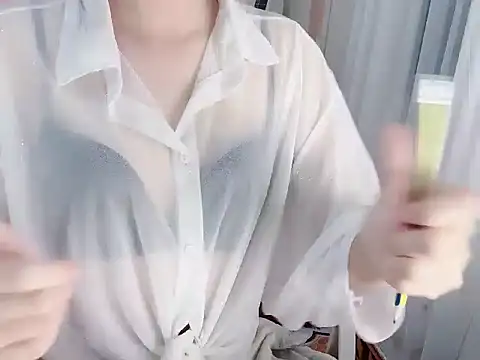 BUNNIIE MIE online show from 06/16/26, 03:06