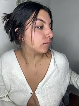 isara a online show from 06/05/26, 04:28