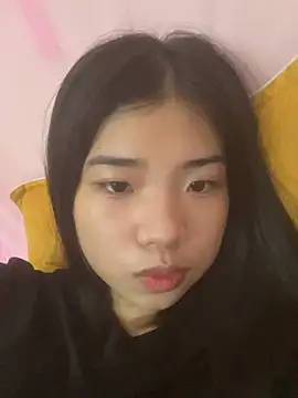 Snapshot of -Kempi- chatting on 07/25/26, 05:04 -Kempi- online show from 07/25/26, 05:04