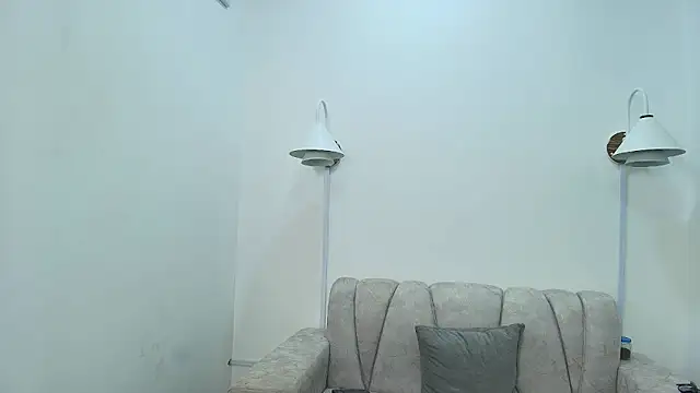 Snapshot of velvet_sex23 chatting on 06/21/26, 04:18 velvet sex23 online show from 06/21/26, 04:18
