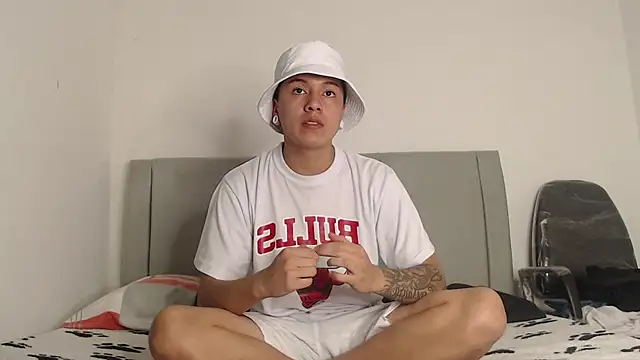 Owenn  blueee online show from 06/23/26, 07:23