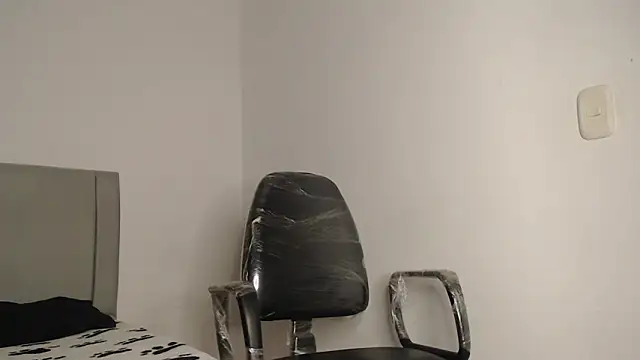 Owenn  blueee online show from 06/12/26, 07:00