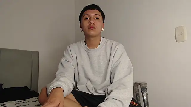 Owenn  blueee online show from 06/11/26, 03:58