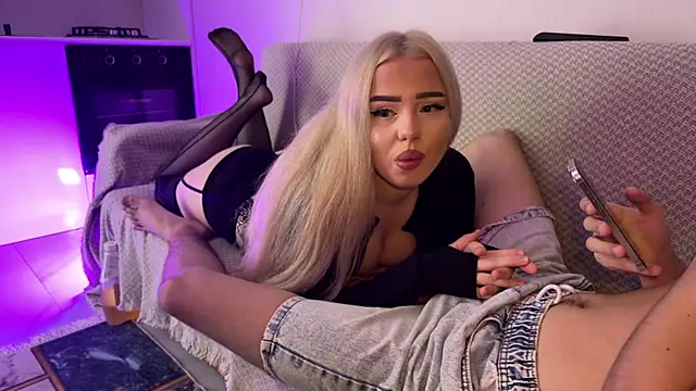 Blonde88888 online show from 06/16/26, 09:59