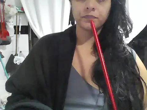 Snapshot of Isabel2q5n chatting on 06/06/26, 02:50 Isabel2q5n online show from 06/06/26, 02:50