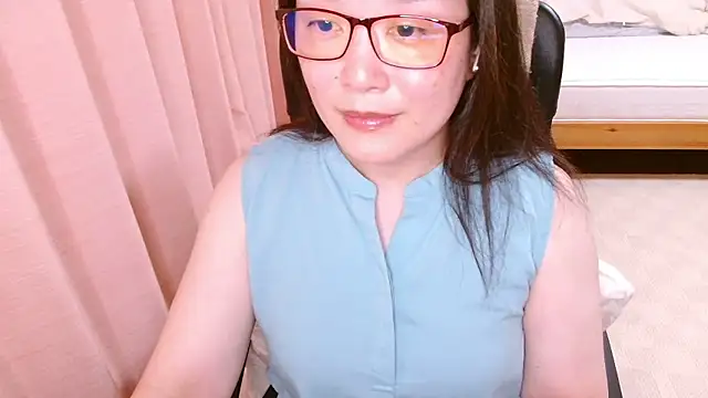 LENA-xo online show from 07/10/26, 03:23