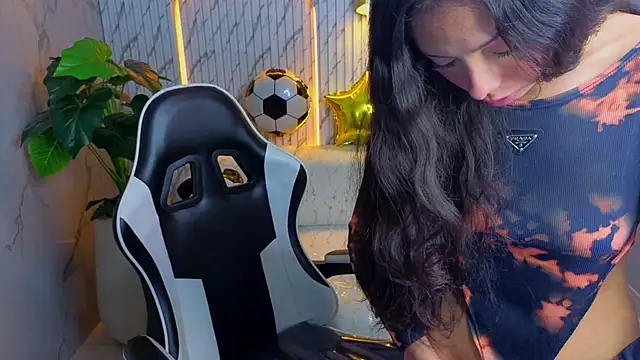 samantha tx  online show from 06/23/26, 03:15