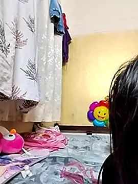 Snapshot of Romantic_riya_06 chatting on 07/17/26, 05:54 Romantic riya 06 online show from 07/17/26, 05:54