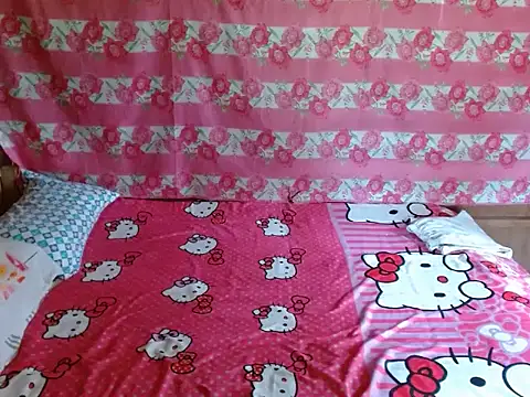 Itsme Foxy Shantale online show from 06/08/26, 01:28