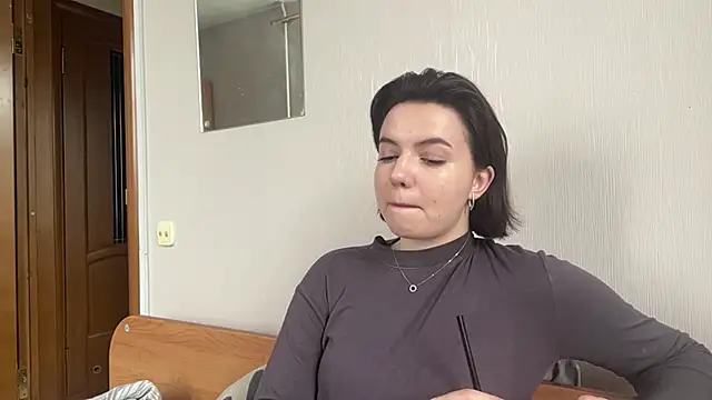 ReneSwoffer online show from 06/05/26, 03:07