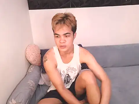 Snapshot of yourmikexxx chatting on 07/19/26, 12:19 yourmikexxx online show from 07/19/26, 12:19