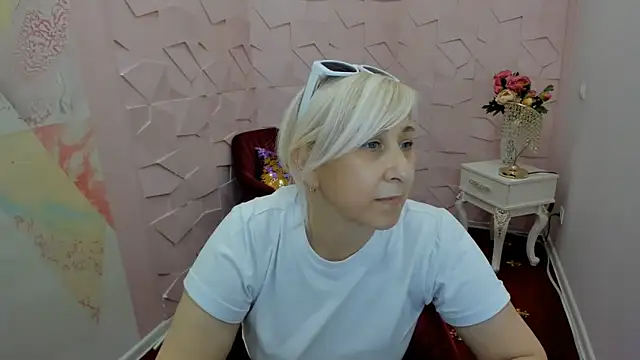 Snapshot of Fabolous_love chatting on 06/08/26, 12:06 Fabolous love online show from 06/08/26, 12:06