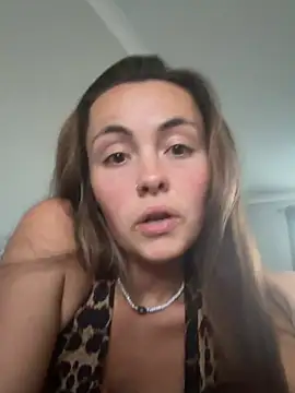 Lucysaphire online show from 06/08/26, 08:20