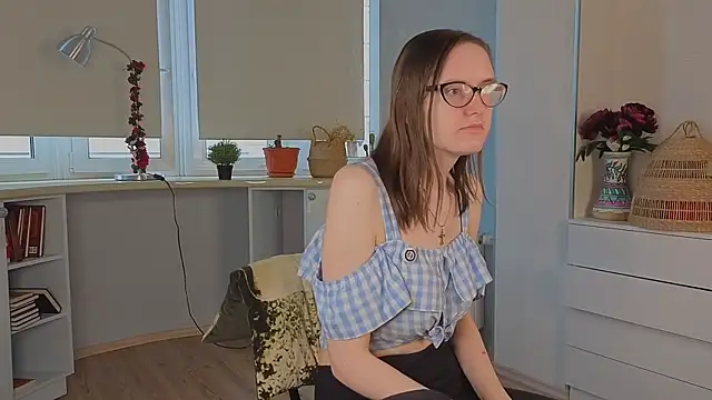 EstelaWeninger online show from 06/21/26, 04:07