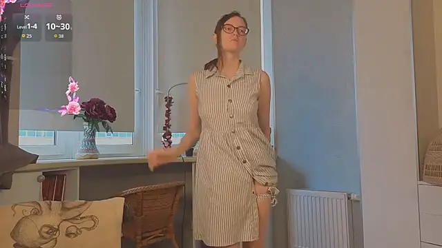 EstelaWeninger online show from 07/18/26, 04:10