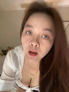 qianduoduo521 online show from 07/06/26, 05:04