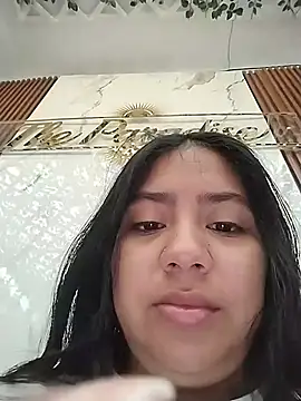 Snapshot of Amber_Herrera chatting on 06/17/26, 12:15 Amber Herrera online show from 06/17/26, 12:15