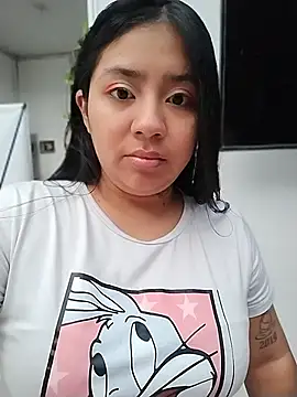 Snapshot of Amber_Herrera chatting on 06/30/26, 12:27 Amber Herrera online show from 06/30/26, 12:27