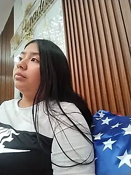 Snapshot of Amber_Herrera chatting on 07/04/26, 12:43 Amber Herrera online show from 07/04/26, 12:43