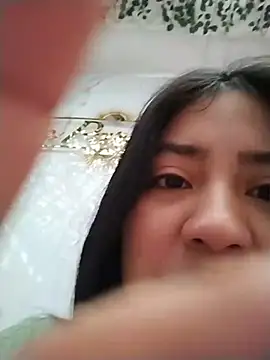 Snapshot of Amber_Herrera chatting on 07/13/26, 12:26 Amber Herrera online show from 07/13/26, 12:26