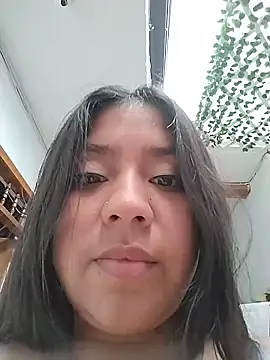 Amber Herrera online show from 06/05/26, 02:12