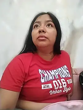 Snapshot of Amber_Herrera chatting on 07/15/26, 12:23 Amber Herrera online show from 07/15/26, 12:23