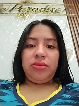 Snapshot of Amber_Herrera chatting on 07/17/26, 12:24 Amber Herrera online show from 07/17/26, 12:24