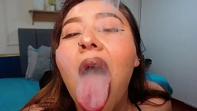 Snapshot of Khalia_ chatting on 06/26/26, 06:58 Khalia online show from 06/26/26, 06:58