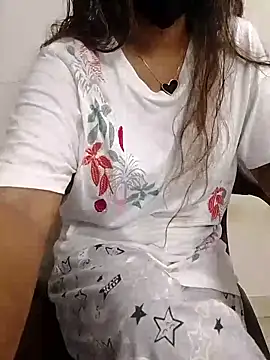 Cherry Bommm online show from 06/11/26, 02:14