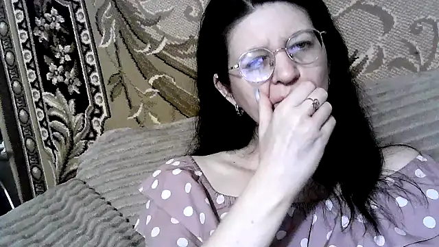 Snapshot of Dear_Annet chatting on 07/13/26, 10:20 Dear Annet online show from 07/13/26, 10:20