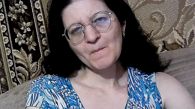 Snapshot of Dear_Annet chatting on 06/15/26, 10:20 Dear Annet online show from 06/15/26, 10:20