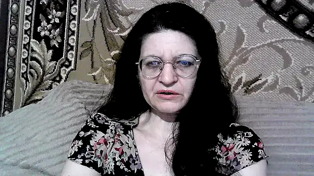 Snapshot of Dear_Annet chatting on 07/14/26, 07:42 Dear Annet online show from 07/14/26, 07:42