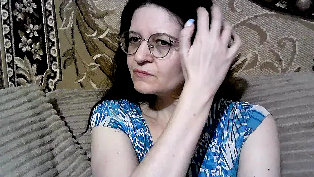 Snapshot of Dear_Annet chatting on 07/15/26, 07:43 Dear Annet online show from 07/15/26, 07:43