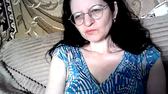 Snapshot of Dear_Annet chatting on 06/15/26, 10:15 Dear Annet online show from 06/15/26, 10:15