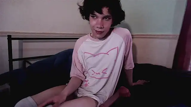 Snapshot of Straything chatting on 07/29/26, 07:13 Straything online show from 07/29/26, 07:13