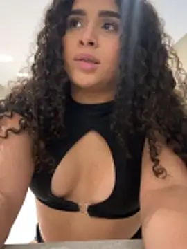 Antonella Whitmore online show from 06/10/26, 11:28