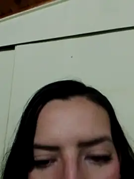 Snapshot of Magu_ii chatting on 06/16/26, 02:44 Magu ii online show from 06/16/26, 02:44