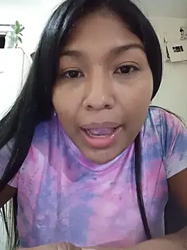 Snapshot of MoonMua chatting on 06/15/26, 04:12 MoonMua online show from 06/15/26, 04:12