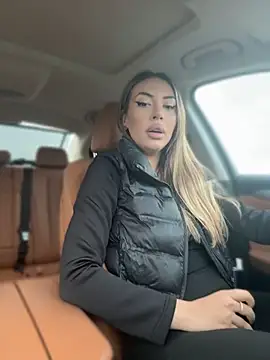 BabesGoWild online show from 04/16/26, 03:51