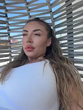 BabesGoWild online show from 05/05/26, 10:29