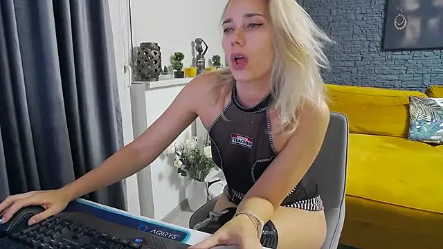 Angelface4you online show from 02/13/26, 08:42