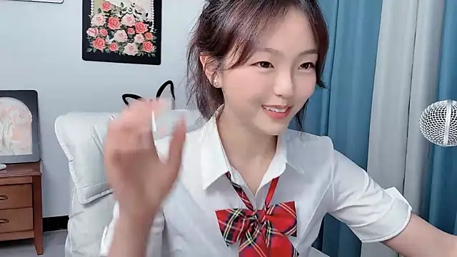 Snapshot of wenwen8888 chatting on 06/10/26, 02:51 wenwen8888 online show from 06/10/26, 02:51