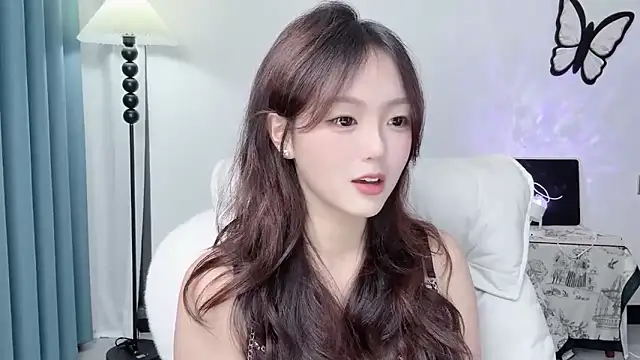 Snapshot of wenwen8888 chatting on 07/19/26, 03:31 wenwen8888 online show from 07/19/26, 03:31