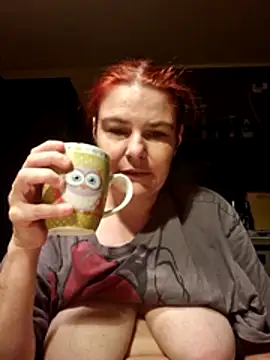 Snapshot of GoldenWifee chatting on 07/13/26, 04:34 GoldenWifee online show from 07/13/26, 04:34